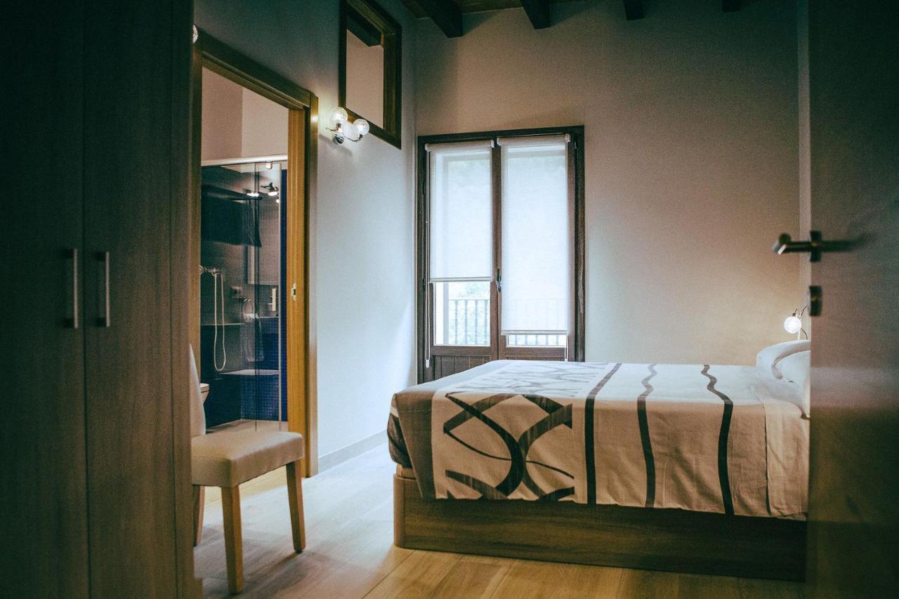 hostal iratibizkar Ochagavía Kültér fotó